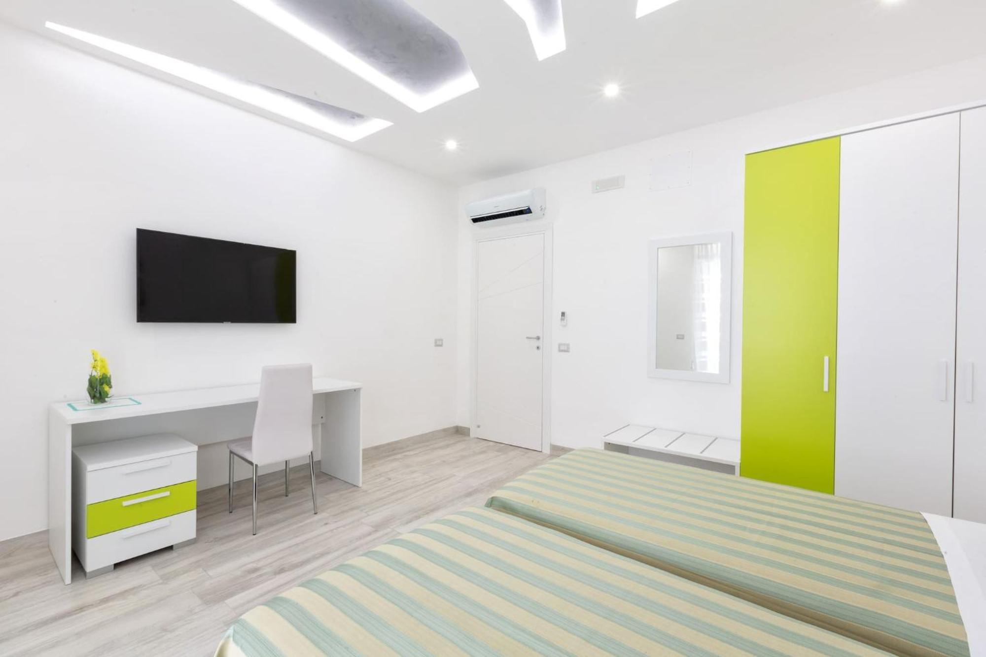 Sorrentovibes - New & Stylish Two Bedroom Apartment With Balconies Exterior photo